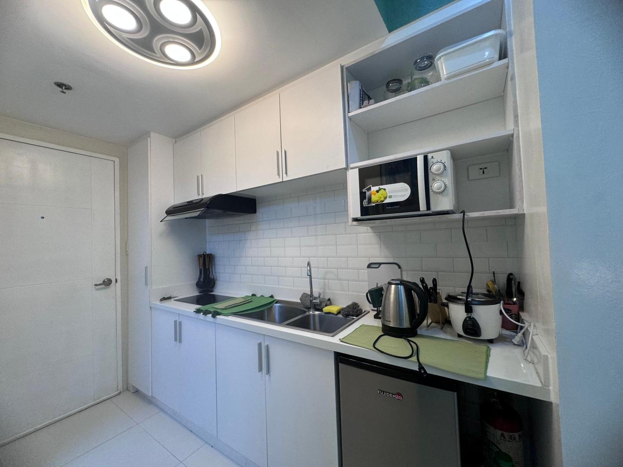 Luxanos Condo Place- Sunvida Tower セブ市 エクステリア 写真