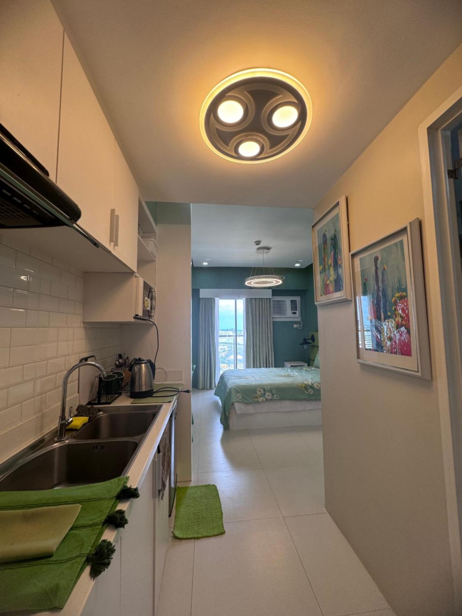 Luxanos Condo Place- Sunvida Tower セブ市 エクステリア 写真